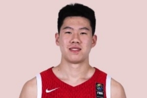 张子一适宜培养为后卫 我们需要高大的前锋且体重适中