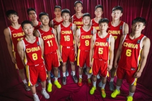媒体人评价:对方身体对抗激烈,国青应对略显迷茫